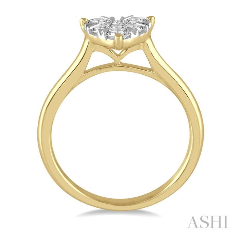 1/2 Ctw Round Cut Diamond Heart Shape Lovebright Ring in 14K Yellow and White Gold