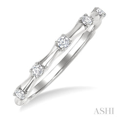 1/5 Ctw Bamboo Shoot Inspired Round Cut Diamond Fashion Ring in 14K White Gold