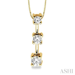 1/4 Ctw Three Stone Round Cut Diamond Pendant in 14K Yellow Gold with Chain