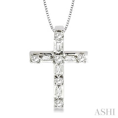 1/4 Ctw Diamond Cross Pendant in 14K White Gold with chain