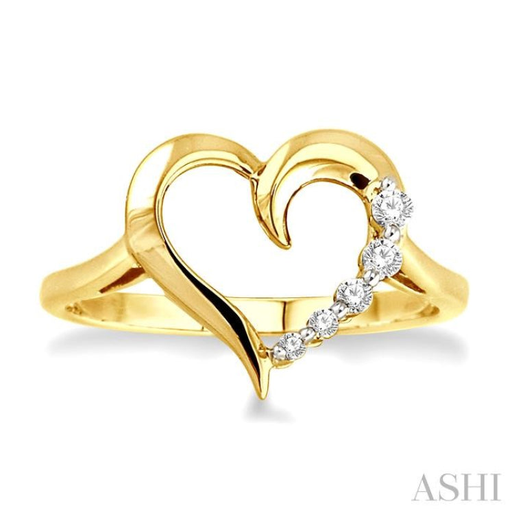 1/10 Ctw Round Cut Diamond Journey Heart Ring in 10K Yellow Gold