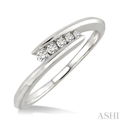 1/10 Ctw Round Cut Diamond Journey Ring in 10K White Gold