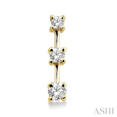 1/2 Ctw Round Cut Diamond Earrings in 14K Yellow Gold