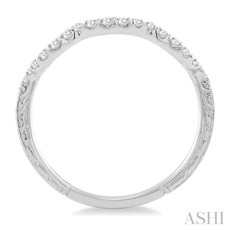 1/5 Ctw Round Cut Diamond Wedding Band in 14K White Gold