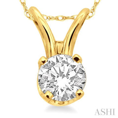 Round Cut Diamond Solitaire Pendant in 14K Yellow Gold with Chain