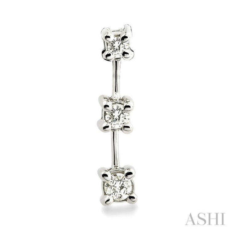 1/4 Ctw Round Cut Diamond Earrings in 14K White Gold