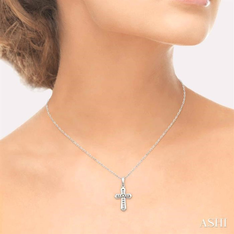 1/10 Ctw Round Cut Diamond Cross Pendant in 10K White Gold with Chain