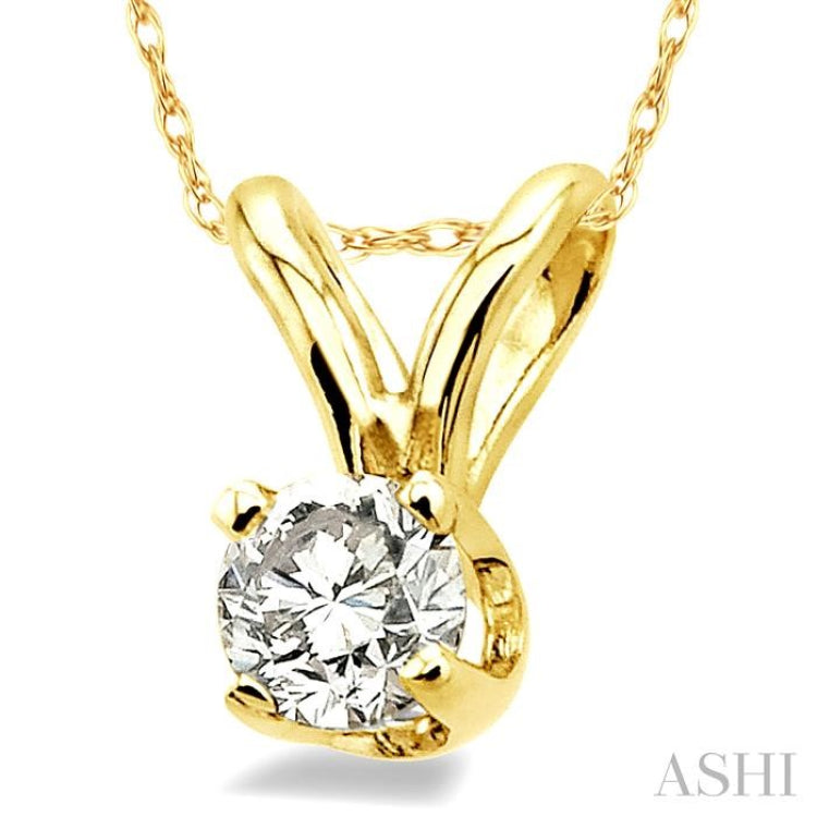 Round Cut Diamond Solitaire Pendant in 14K Yellow Gold with Chain