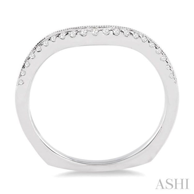 1/6 Ctw Round Cut Diamond Wedding Band in 14K White Gold