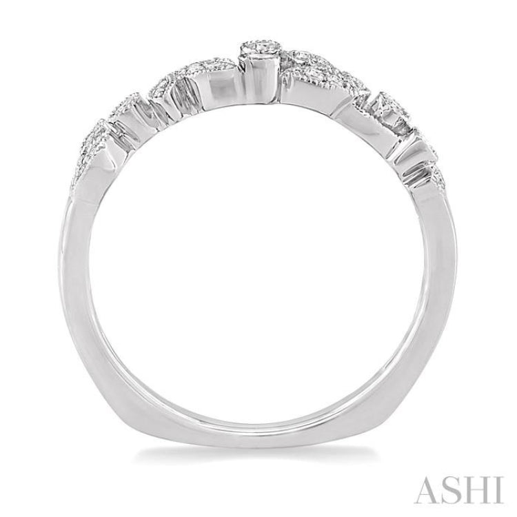 1/6 Ctw Round Cut Diamond Wedding Band in 14K White Gold