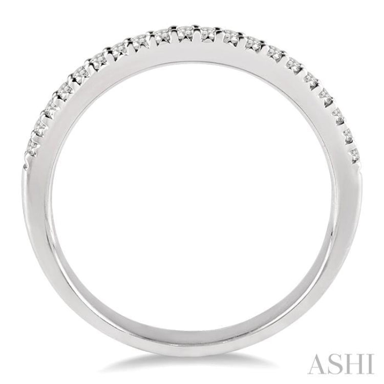 1/6 Ctw Round Cut Diamond Wedding Band in 14K White Gold