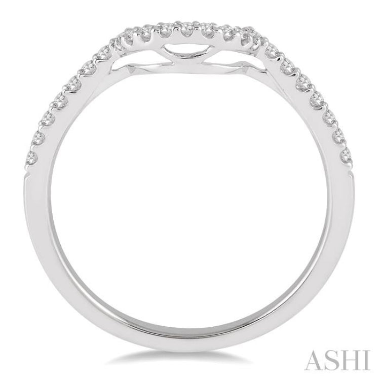 1/5 Ctw Round Cut Diamond Wedding Band in 14K White Gold