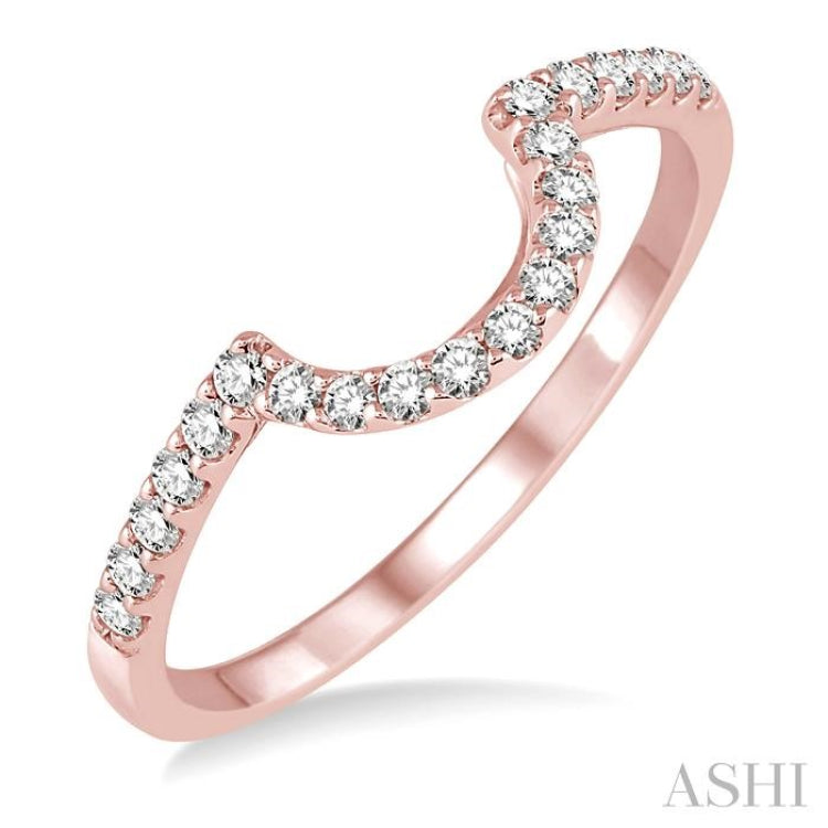 1/4 Ctw Round Cut Diamond Wedding Band in 14K Rose Gold