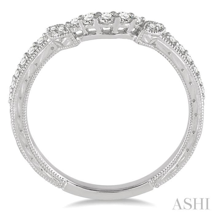 1/6 Ctw Round Diamond Wedding Band in 14K White Gold