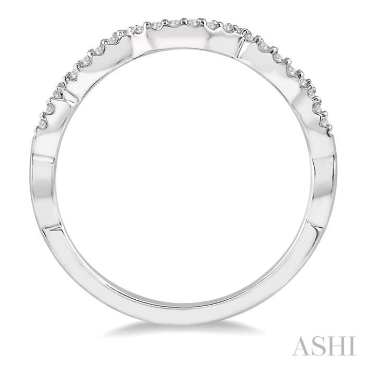 1/10 Ctw Waves Round Cut Diamond Wedding Band in 14K White Gold