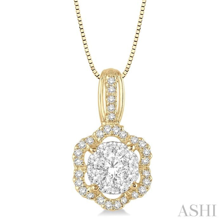 1/2 Ctw Round Cut Diamond Lovebright Pendant in 14K Yellow and White Gold with Chain