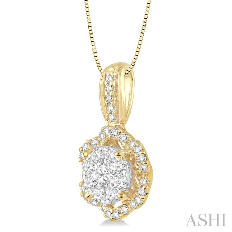 1/2 Ctw Round Cut Diamond Lovebright Pendant in 14K Yellow and White Gold with Chain