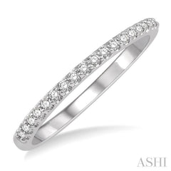 1/5 Ctw Round Cut Diamond Wedding Band in 14K White Gold