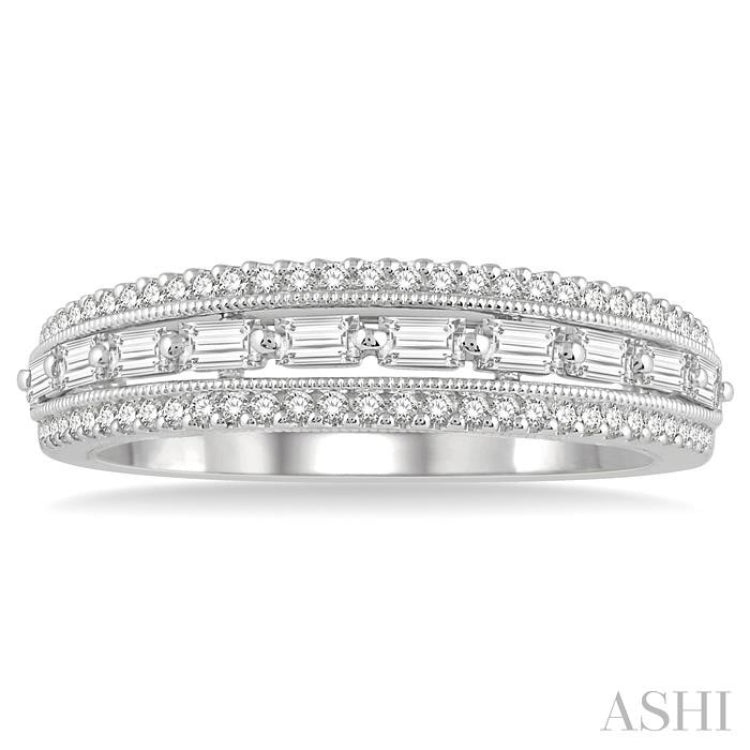 1/2 ctw Art Deco Split Shank Baguette & Round Cut Diamond Wedding Band in 14K White Gold