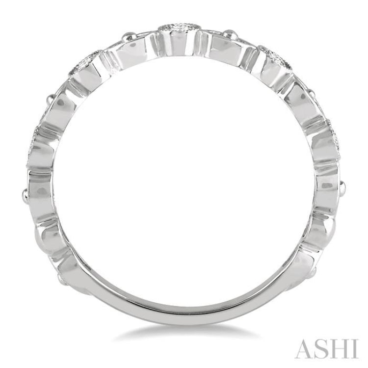 1/5 ctw Lattice Marquise & Circular Mount Round Cut Diamond Stackable Band in 14K White Gold