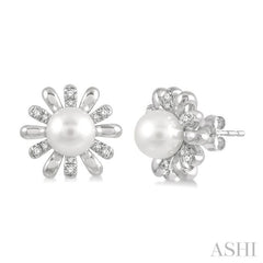 1/6 Ctw Floral 6 MM Round Cultured Pearls & Round Cut Diamond Earring in 10K White Gold