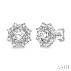 1/2 Ctw Floral Lattice Round Cut Diamond Earring in 14K White Gold