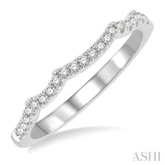 1/6 Ctw Triple Curve Round Cut Diamond Wedding Band in 14K White Gold