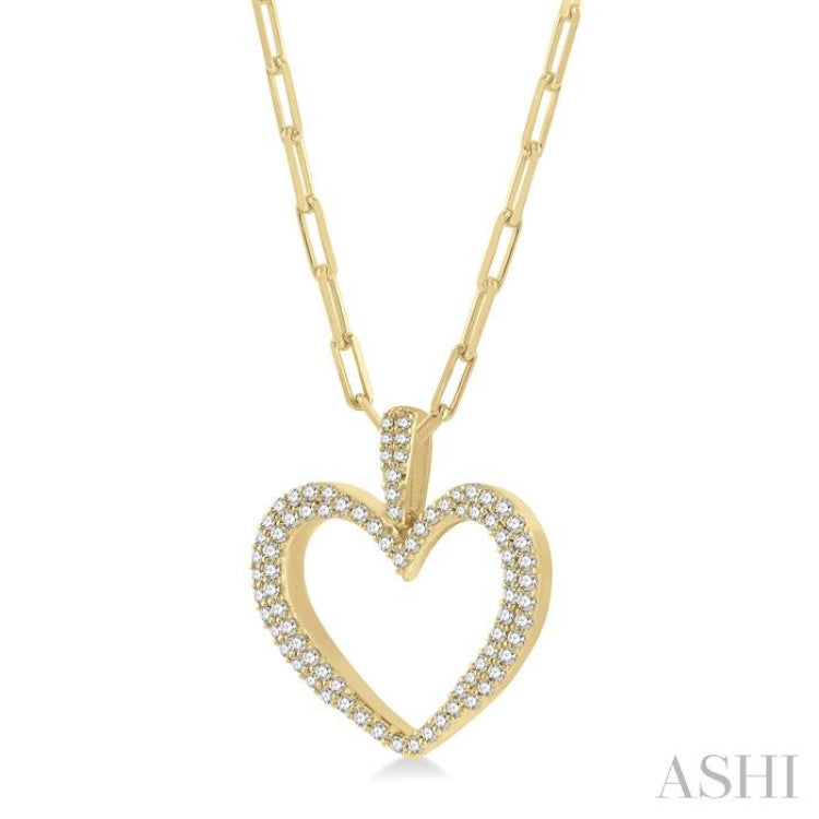 1/2 Ctw Round Cut Diamond Heart Pendant With Chain in 14K Yellow Gold