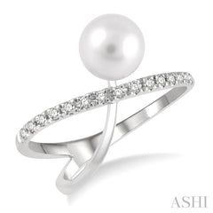 7MM Cultured Pearl and 1/6 ctw Single Cut Diamond Split Heart Shape Shank Ring in 10K White Gold