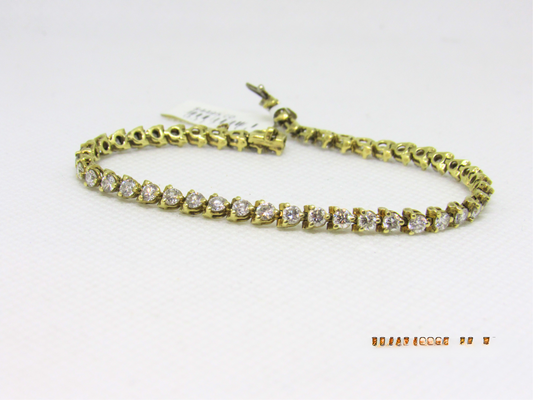 Yellow gold Tennis Bracelet with diamonds